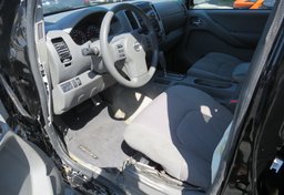 2014 Nissan Frontier - Thumbnail 26