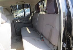 2014 Nissan Frontier - Thumbnail 32