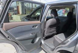 2021 Nissan Rogue - Thumbnail 22