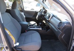 2017 Toyota Tacoma - Thumbnail 27