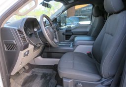 2019 Ford F-150 - Thumbnail 26