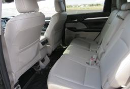 2018 Toyota Highlander - Thumbnail 27