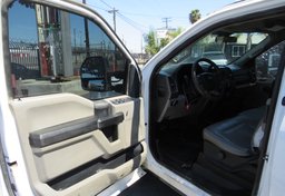 2019 Ford Super Duty F-350 SRW - Thumbnail 25