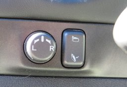 2014 Nissan GT-R - Thumbnail 30