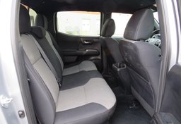 2021 Toyota Tacoma 4WD - Thumbnail 30