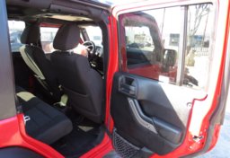 2012 Jeep Wrangler Unlimited - Thumbnail 18