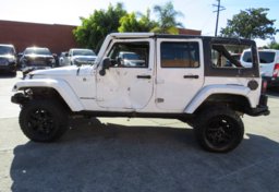 2016 Jeep Wrangler Unlimited - Thumbnail 6