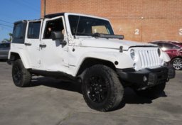 2016 Jeep Wrangler Unlimited - Thumbnail 4