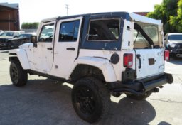 2016 Jeep Wrangler Unlimited - Thumbnail 7