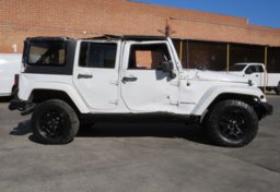 2016 Jeep Wrangler Unlimited - Thumbnail 5