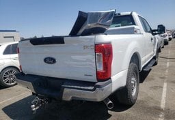 2019 Ford Super Duty F-250 SRW - Thumbnail 3