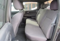 2017 Toyota Tacoma - Thumbnail 27