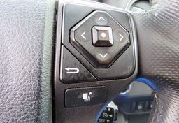 2017 Toyota Tacoma - Thumbnail 34