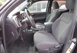 2017 Toyota Tacoma - Thumbnail 23