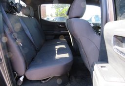 2017 Toyota Tacoma - Thumbnail 28