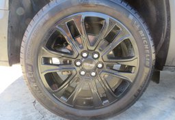 2022 GMC Acadia - Thumbnail 23