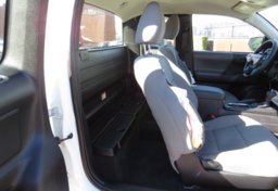 2018 Toyota Tacoma - Thumbnail 27