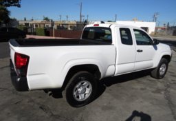 2018 Toyota Tacoma - Thumbnail 6