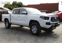 2019 Toyota Tacoma 4WD - Thumbnail 4