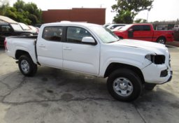 2019 Toyota Tacoma 4WD - Thumbnail 2