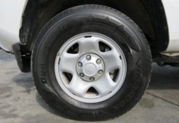 2019 Toyota Tacoma 4WD - Thumbnail 16