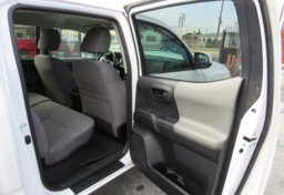 2019 Toyota Tacoma 4WD - Thumbnail 23