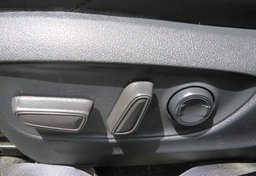 2021 Toyota RAV4 - Thumbnail 34