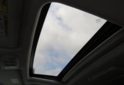 2015 Honda Pilot - Thumbnail 16