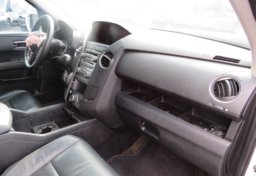 2015 Honda Pilot - Thumbnail 24