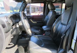 2014 Jeep Wrangler Unlimited - Thumbnail 25