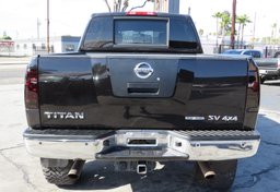2012 Nissan Titan - Thumbnail 12