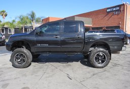 2012 Nissan Titan - Thumbnail 6