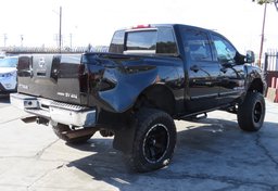 2012 Nissan Titan - Thumbnail 7