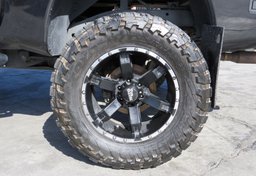 2012 Nissan Titan - Thumbnail 20