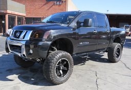 2012 Nissan Titan - Thumbnail 1