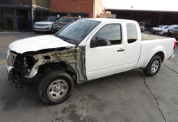 2019 Nissan Frontier - Thumbnail 2