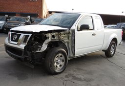 2019 Nissan Frontier - Thumbnail 4