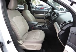 2019 Ford Explorer - Thumbnail 15