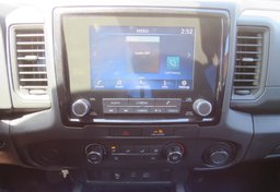 2022 Nissan Frontier - Thumbnail 16