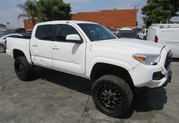 2020 Toyota Tacoma - Thumbnail 1