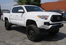 2020 Toyota Tacoma - Thumbnail 3