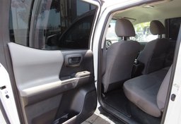 2020 Toyota Tacoma - Thumbnail 23