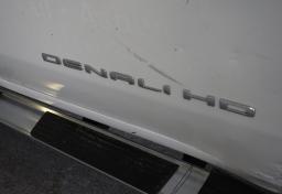 2022 GMC Sierra 2500HD - Thumbnail 17