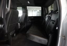 2022 GMC Sierra 2500HD - Thumbnail 31