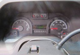 2015 Ford Econoline Commercial Cutaway - Thumbnail 33