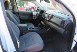 2021 Toyota Tacoma - Thumbnail 21