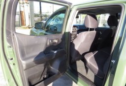 2021 Toyota Tacoma 4WD - Thumbnail 31