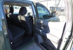 2021 Toyota Tacoma 4WD - Thumbnail 30