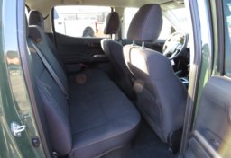 2021 Toyota Tacoma 4WD - Thumbnail 33