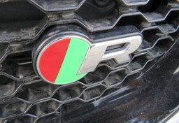 2017 Jaguar F-PACE - Thumbnail 17